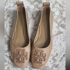 Tory Burch Ines Ballet Flat Leather Size 7.5 Square Toe Logo Tan Almond Rare